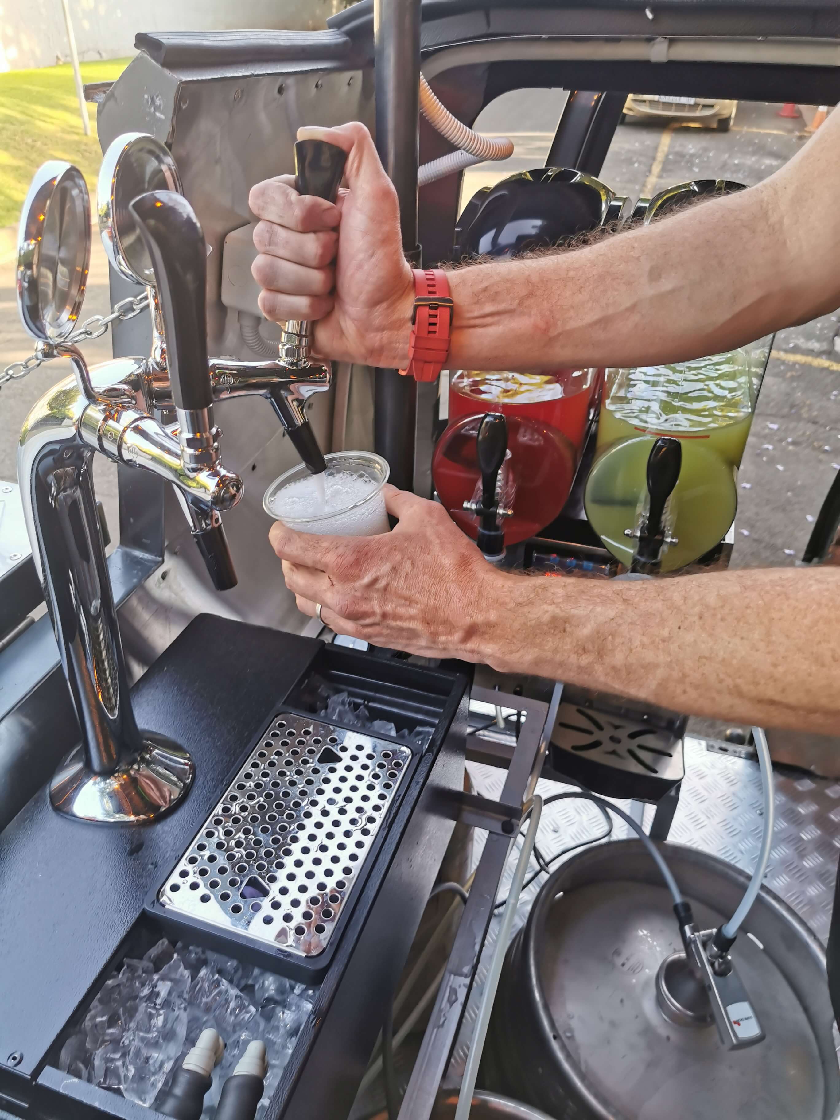 Mobile bar truck